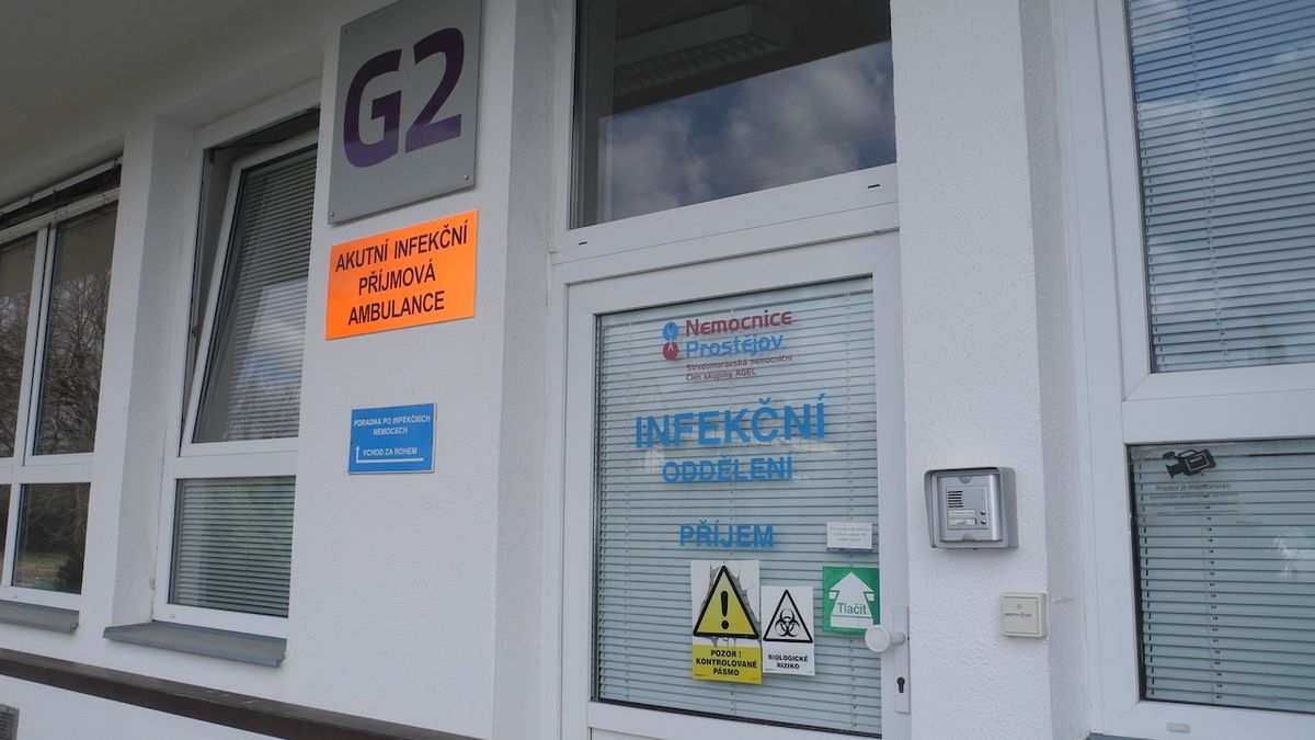 Olomoucký kraj hlásí první případ koronaviru. Cizinec se vrátil z Anglie